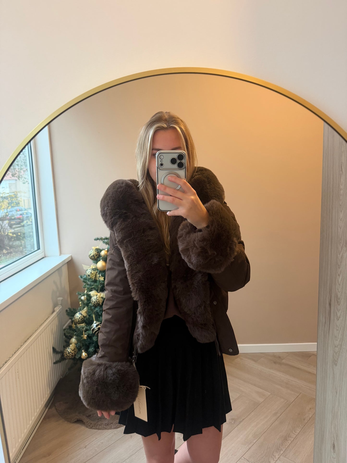 Fake fur brown jacket