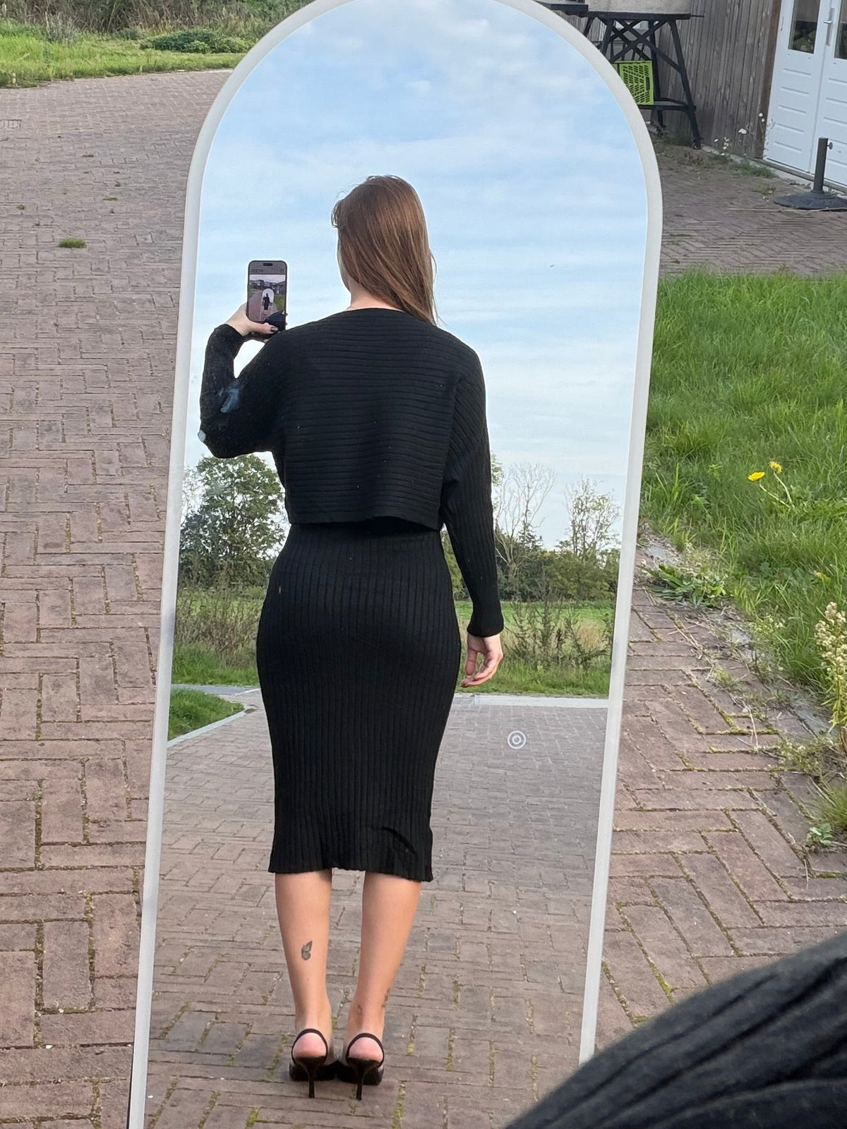 Black set dress