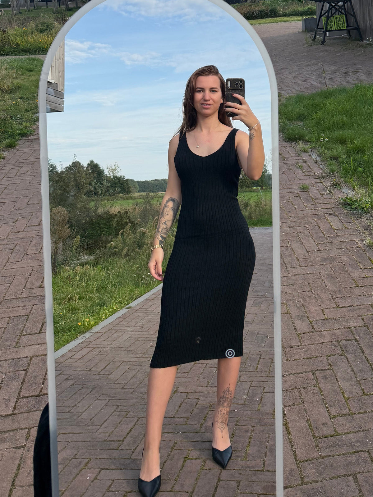 Black set dress