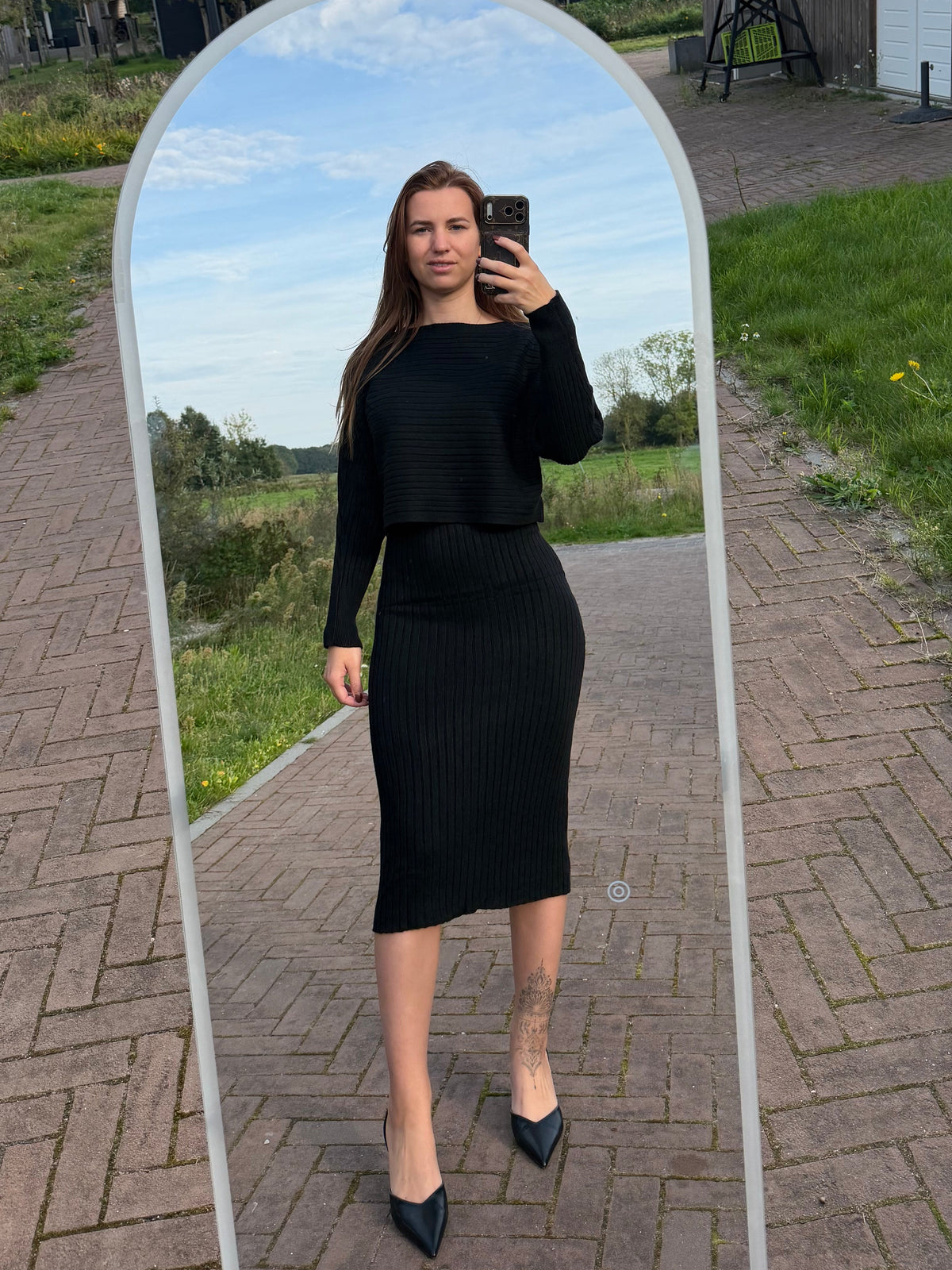 Black set dress
